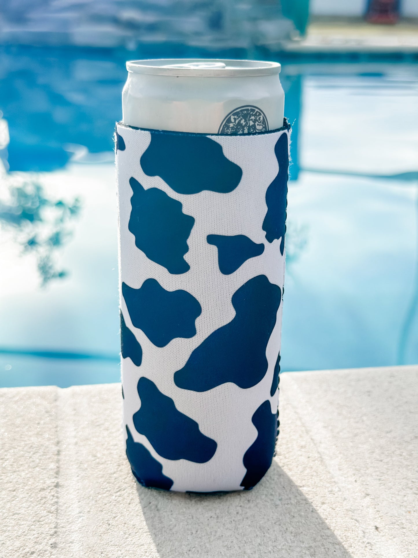 Slim Can Holder "Moo Cow"